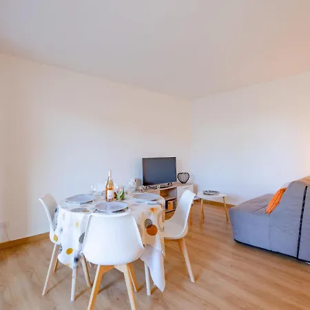 Quartier Latin-13 By Interhome