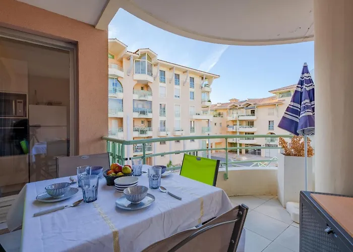 Quartier Latin-13 By Interhome Appartement Fréjus